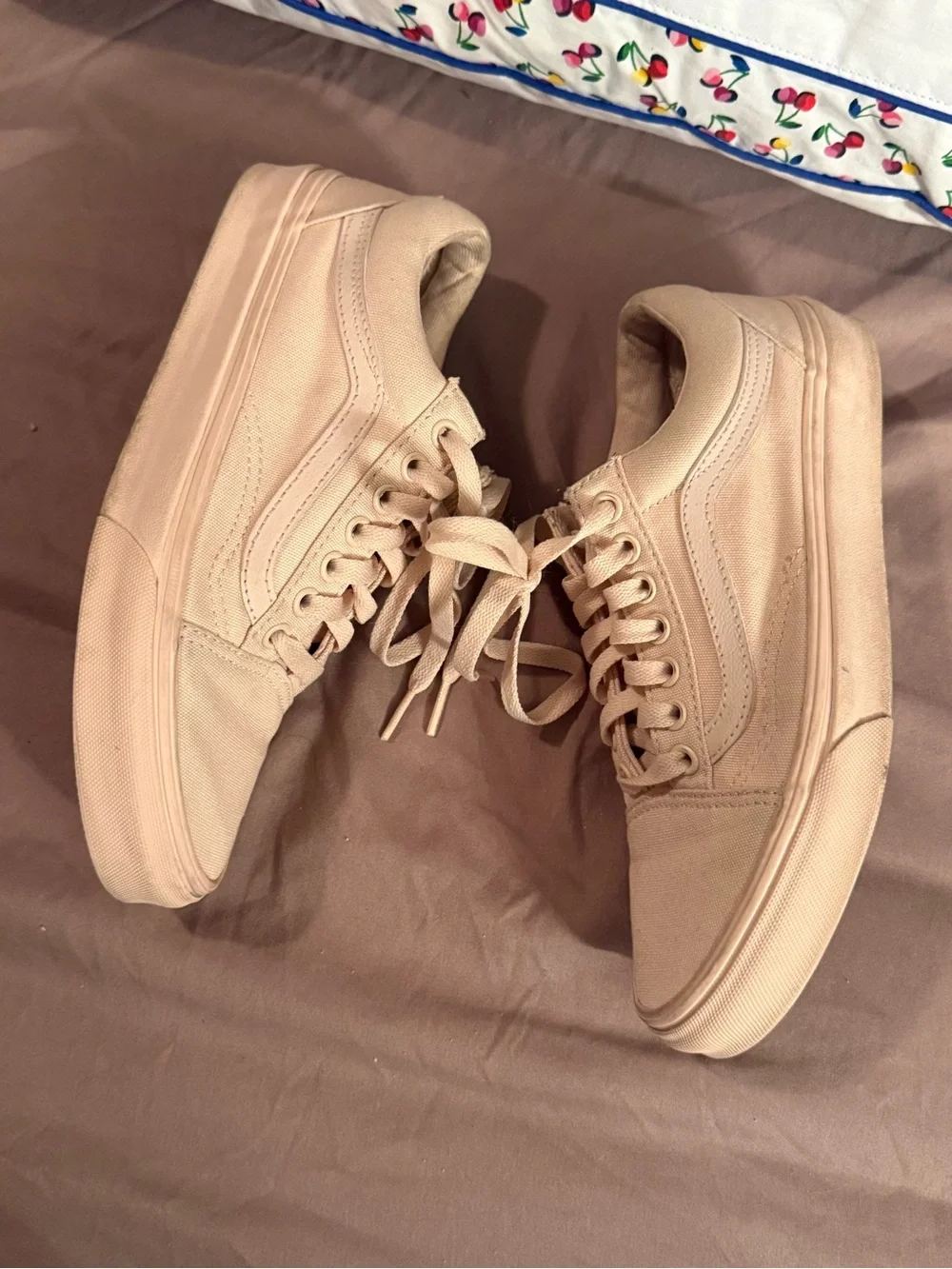 Vans low top